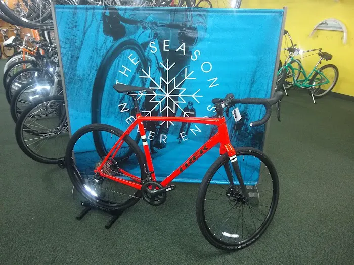 Forest Lake Cycle & Skate BIKE SHOP Picture 9