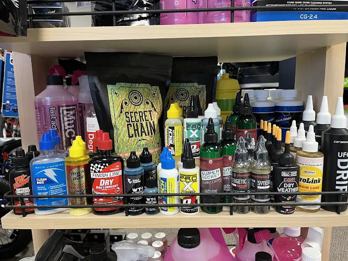 Maklin Bike Shop Picture 2