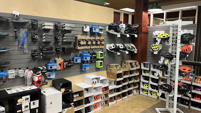 Maklin Bike Shop Picture 4
