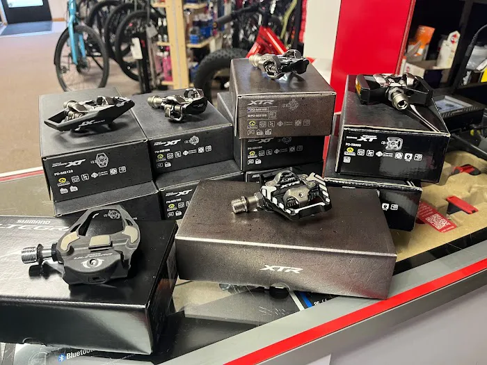 Maklin Bike Shop Picture 6