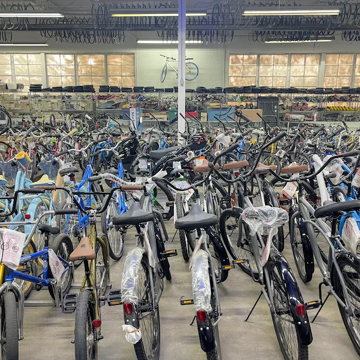 The Garage Detroit - Bicycles and Motors Picture 3
