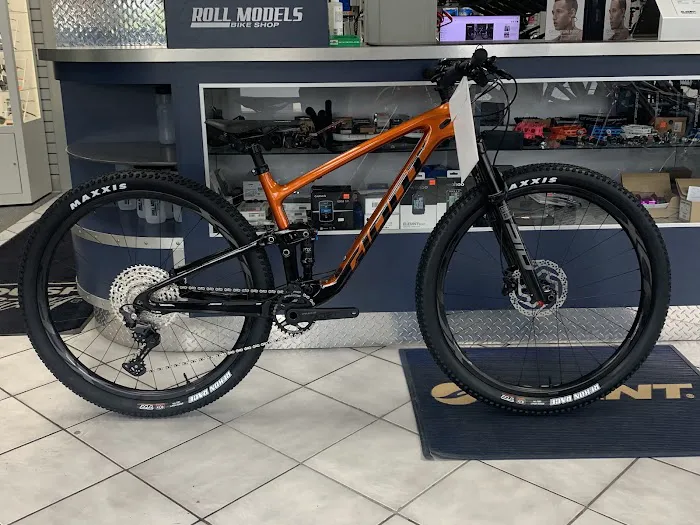 Roll Models Bike Shop Picture 4