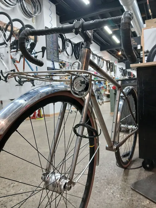 Metropolis Cycles - Ferndale Picture 4