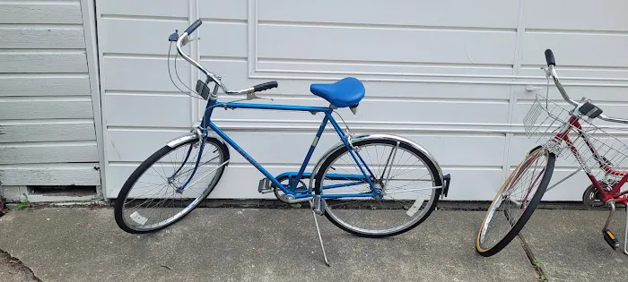 East Side Bike Shop Picture 4