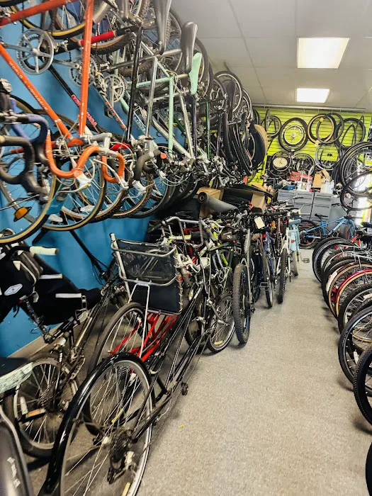 Paul's Bike Depot Picture 2
