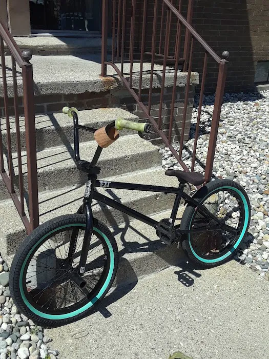 Tim's Bike Shop Picture 4