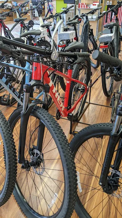 Trek Bicycle Pontiac Picture 9