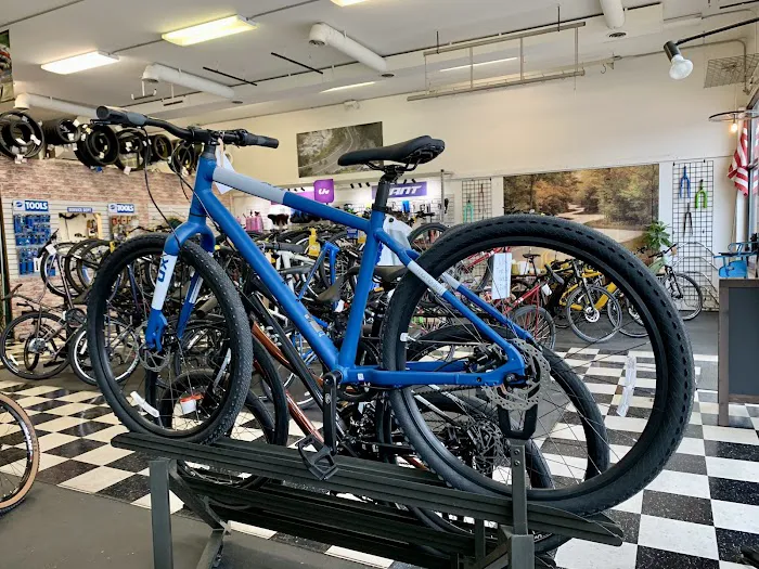 Anchor Bay Bike Shop Picture 6