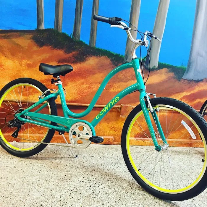 Hamilton Bicycles & Outfitters Picture 5