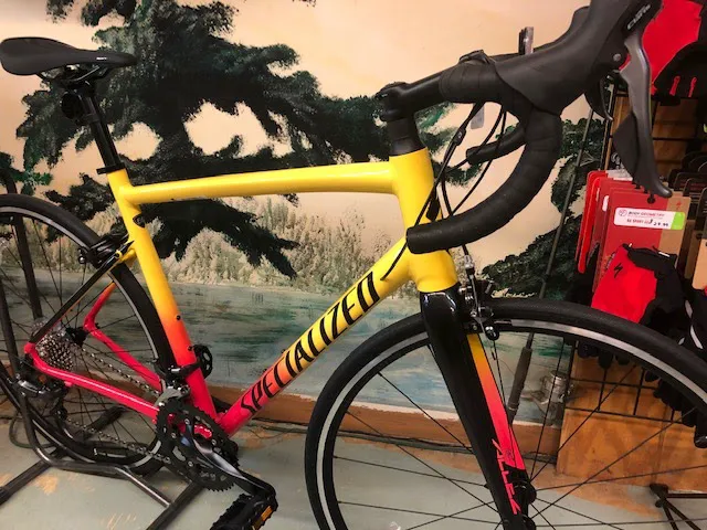 Hamilton Bicycles & Outfitters Picture 8