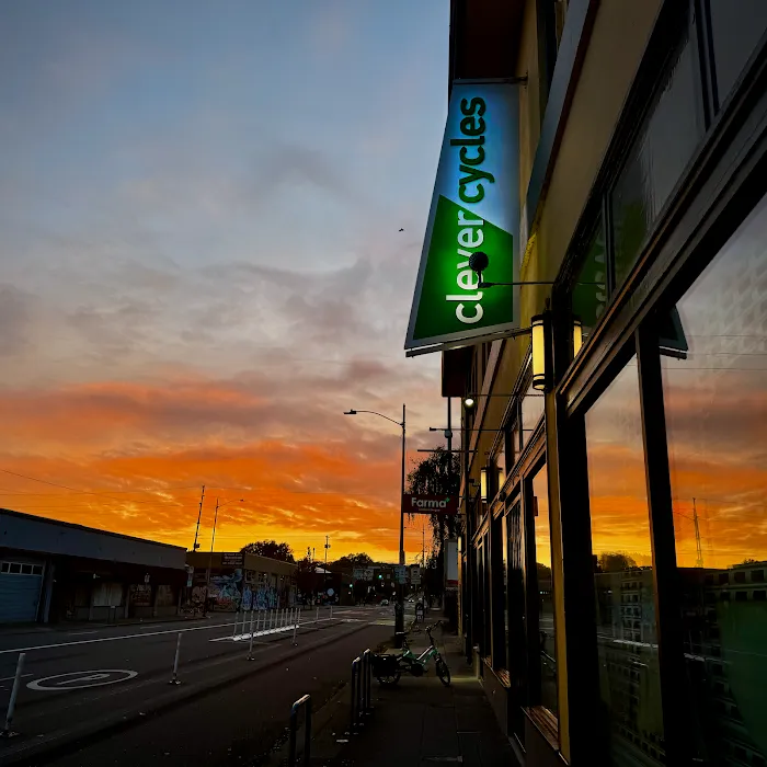 Clever Cycles Bicycle & Ebike Store Picture 5