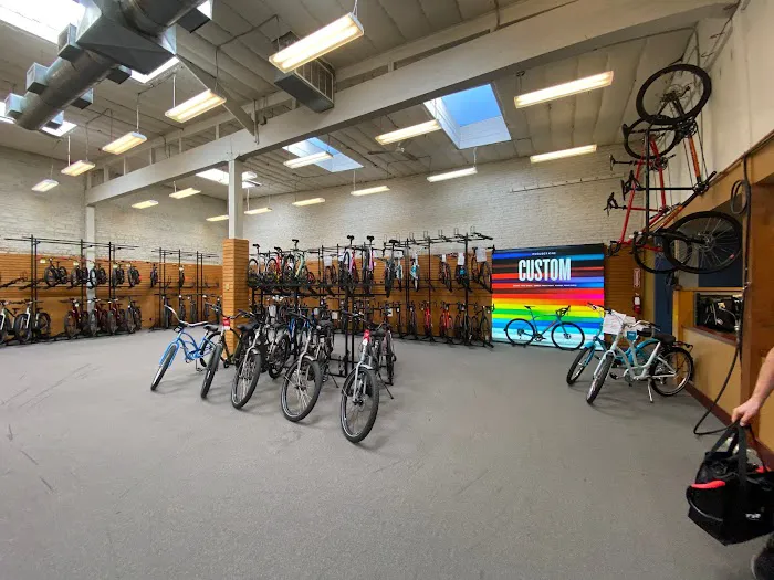 Trek Bicycle Portland Hollywood & Outlet Picture 5