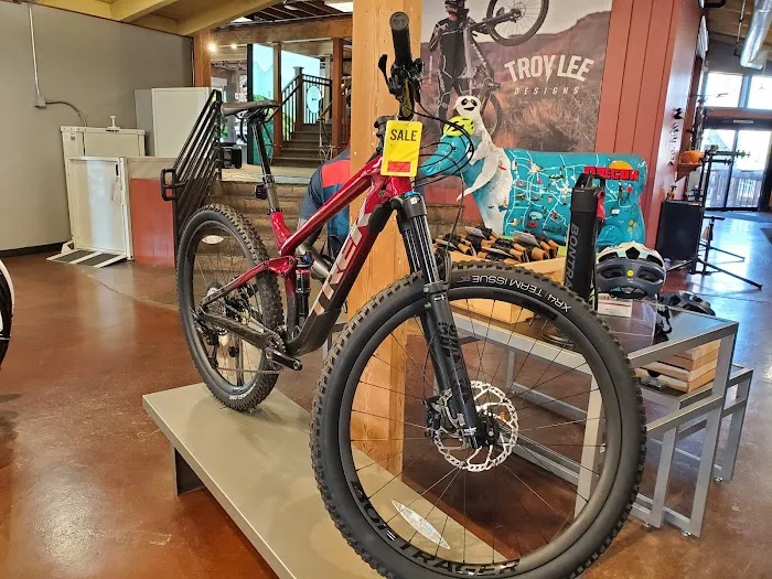 Trek Bicycle Beaverton Picture 10