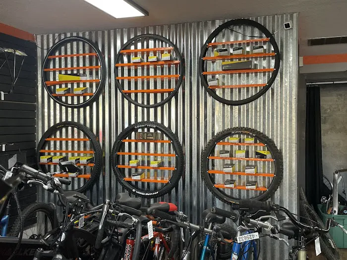 Rollin Right Bike Repair and Service Picture 7