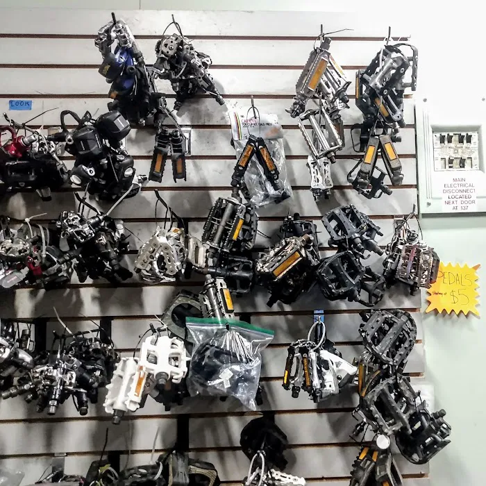 WashCo Bikes Community Bike Shop Picture 6