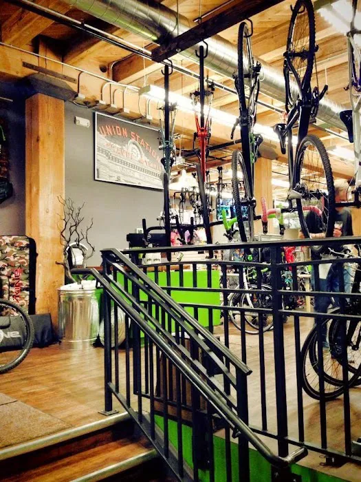 Mike's Bikes of Denver Downtown Picture 9