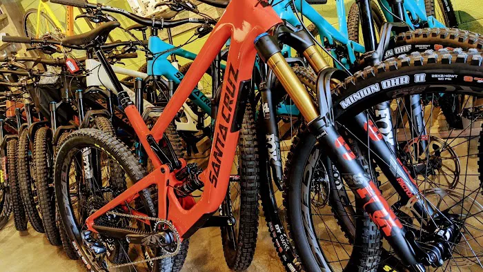 Base Camp Cyclery Picture 4