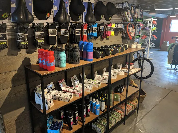 Base Camp Cyclery Picture 9