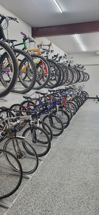 Lucky Bikes Re-Cyclery Picture 5