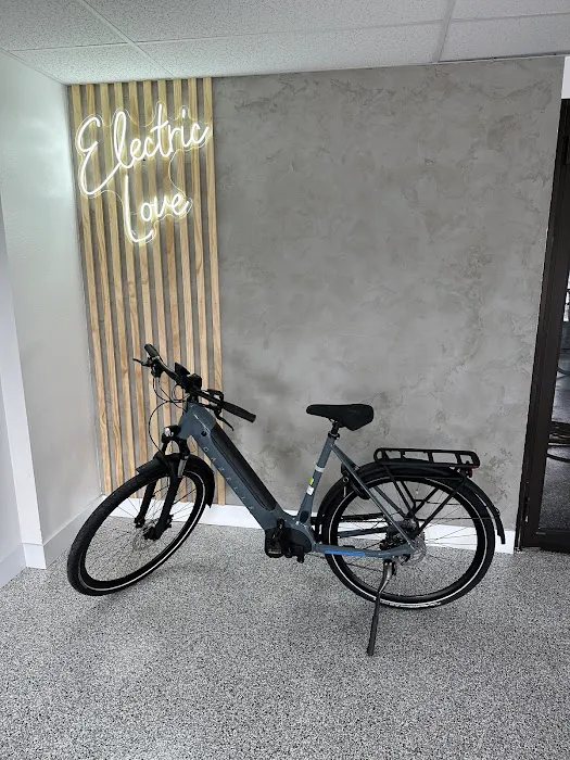 Elevated E-Bikes Picture 7