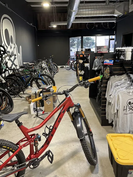 Hood Wrench Cycles Picture 1