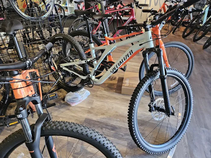 Adventure Cycling Picture 7