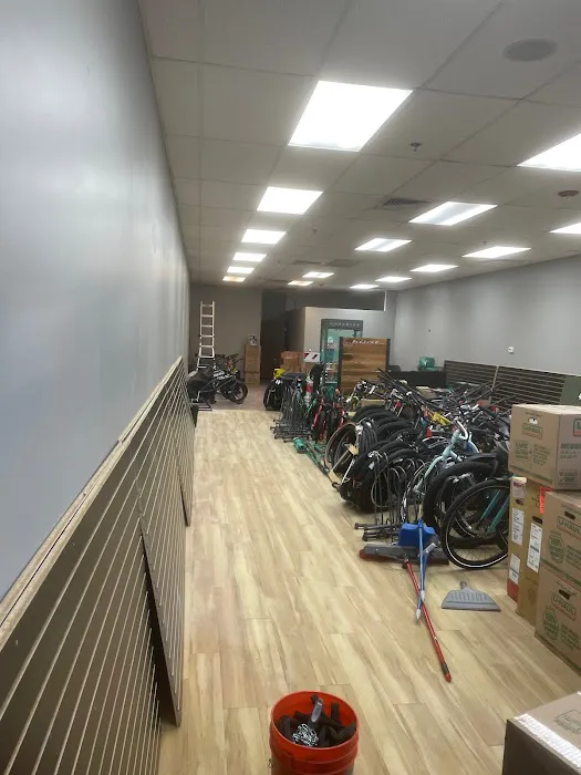 Base Camp Cyclery Picture 7
