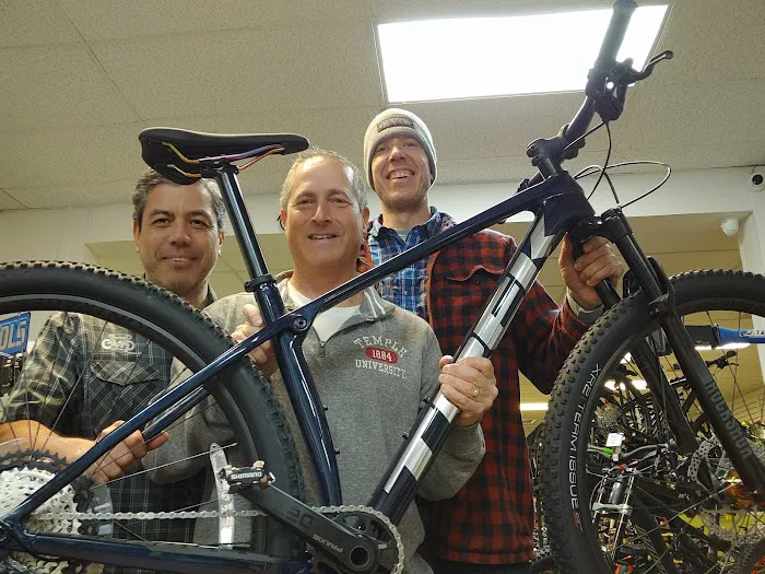 Country Pedaler Bicycles & Ski Picture 1
