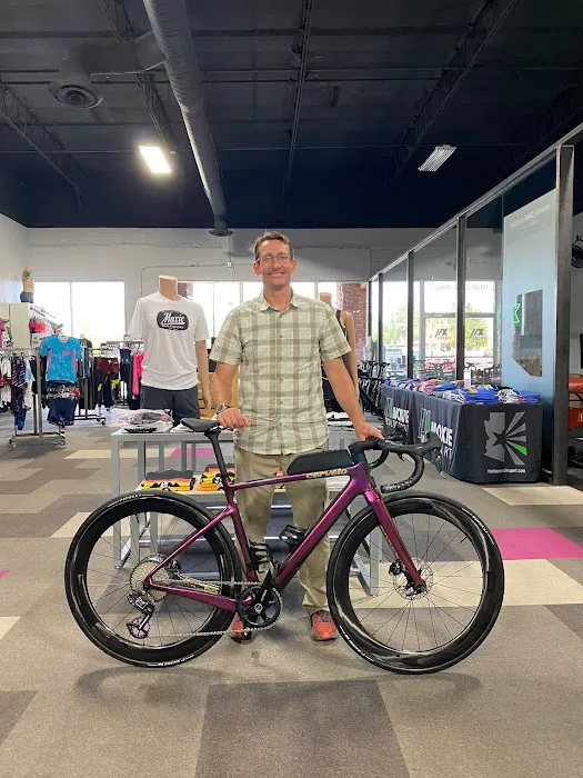 Moxie Bike Shop Picture 10