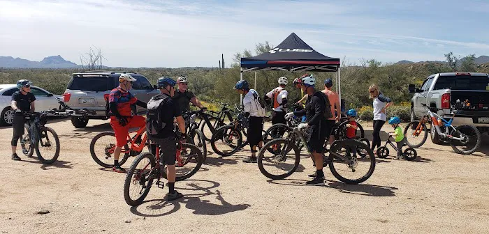 Emigos Bike Shop Picture 3