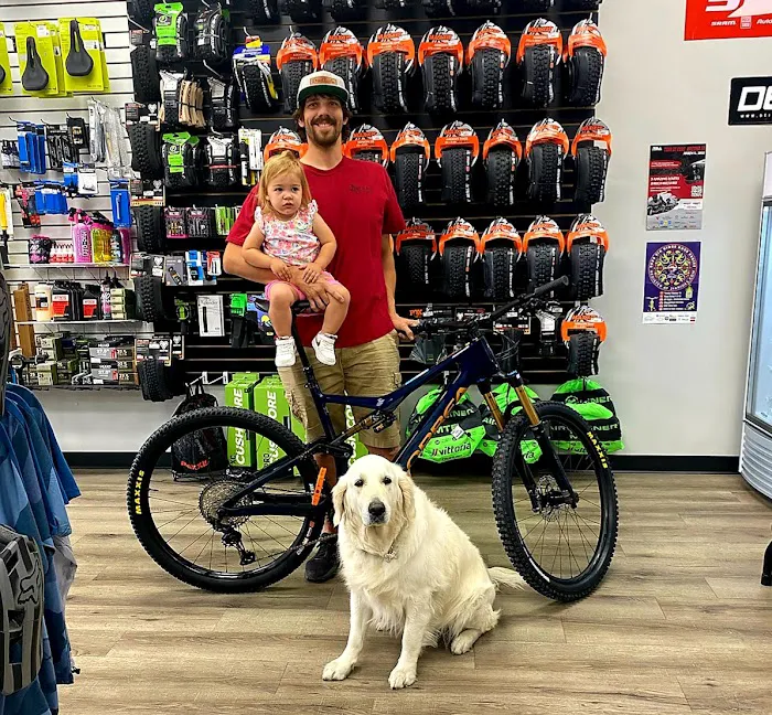 Emigos Bike Shop Picture 5