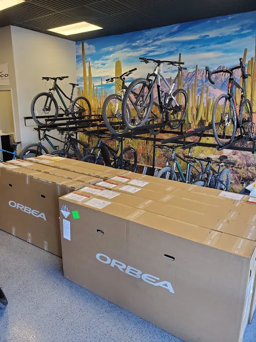 Emigos Bike Shop Picture 8