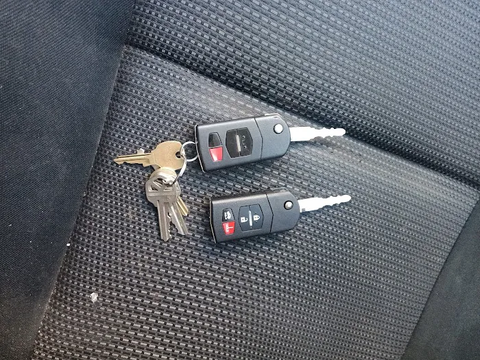 Bob's Lock & Cycle Picture 1
