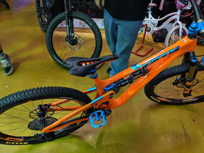 Airpark Bike Co Picture 1