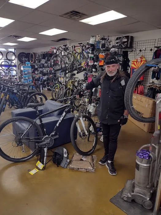 GMF Bicycle Shop Picture 5