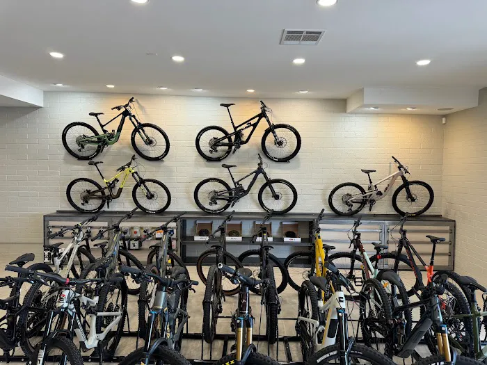 Airpark Bike Co Picture 2