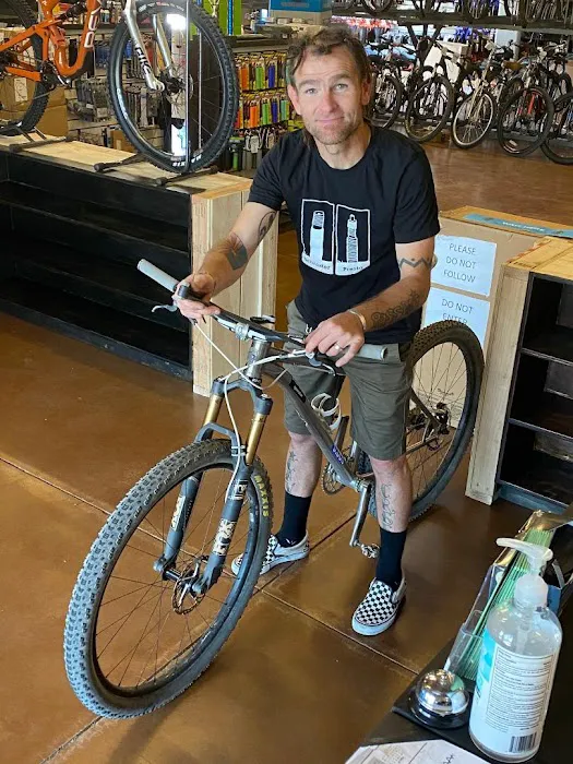 Flat Tire Bike Shop Picture 4