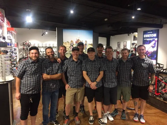 Trek Bicycle Store West Phoenix Picture 2