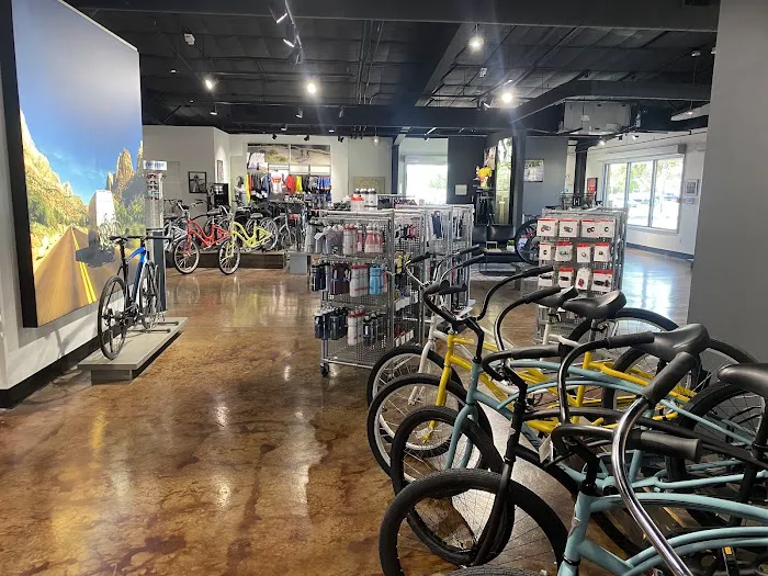 Trek Bicycle Store West Phoenix Picture 1