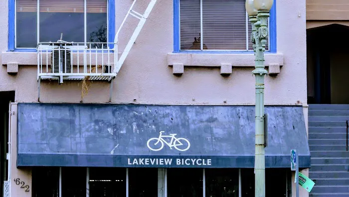 Lakeview Bicycle Picture 8