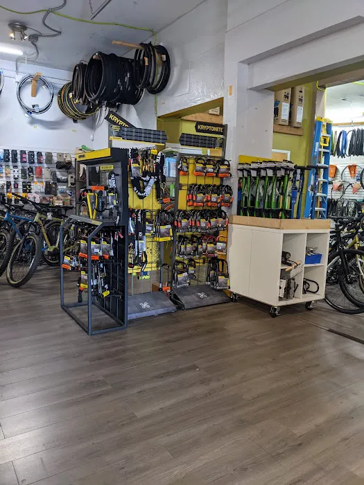 Tip Top Bike Shop Picture 4