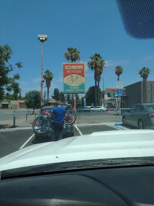 Fremont Schwinn Cyclery Picture 6