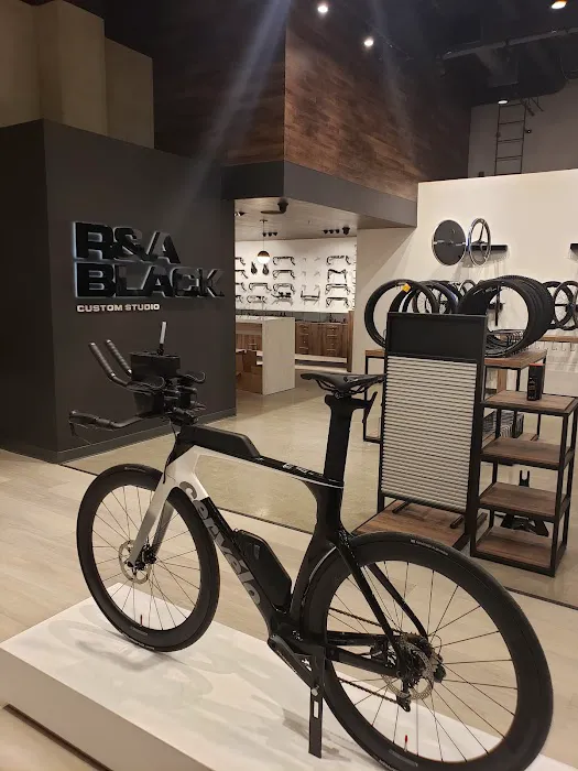 R&A Cycles of Walnut Creek Picture 7