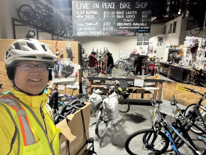Live In Peace Bike Shop Picture 5