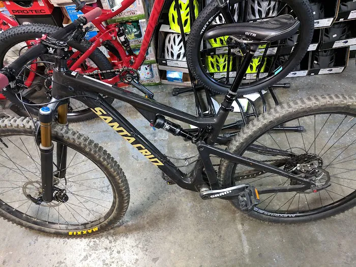 Woodside Bike Shop Picture 4
