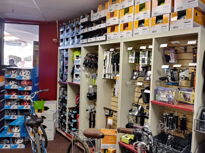 Campus Bike Shop Picture 8