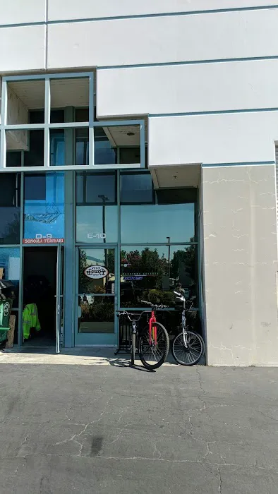 Velo Wrench Bicycle Shop Picture 2