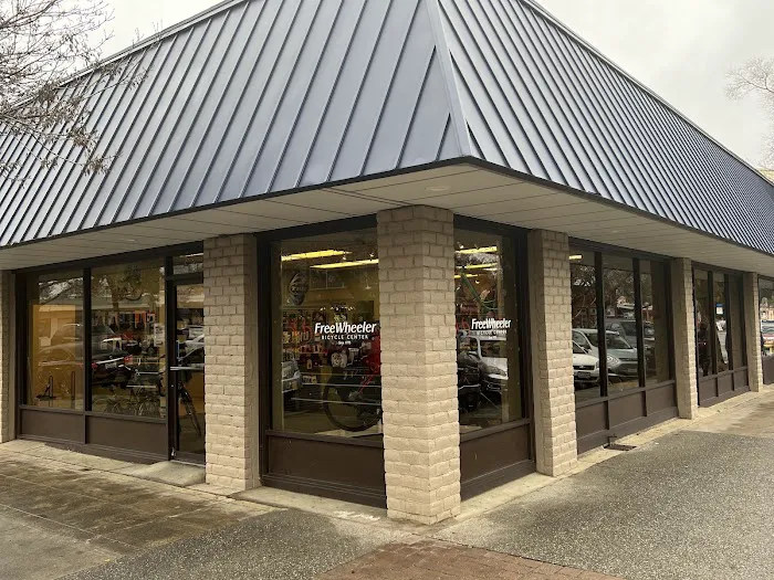 Freewheeler | Bicycle Center Picture 1