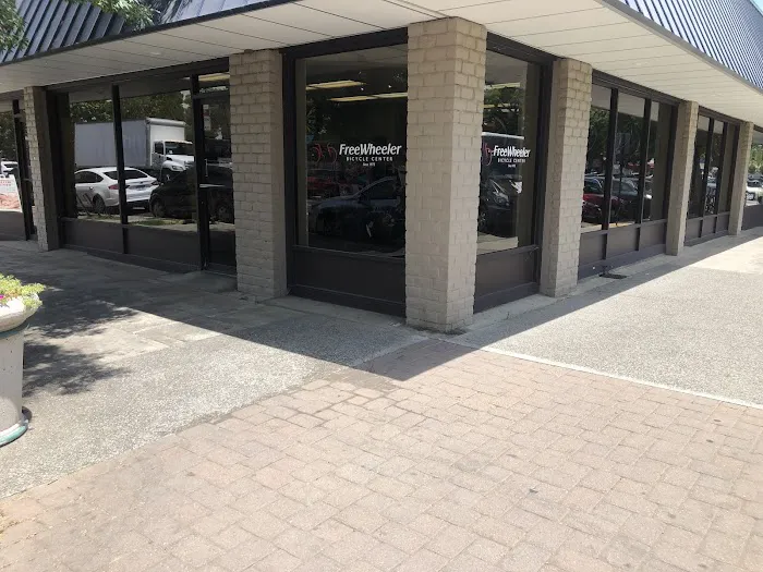 Freewheeler | Bicycle Center Picture 8
