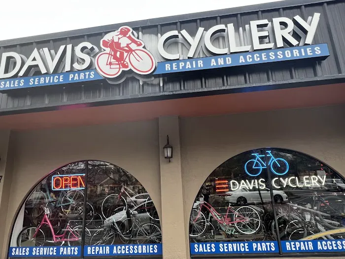 Davis Cyclery Picture 10